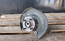 Кулак правый для Toyota Vitz CP10,13,15 (JDM) 1999-2005