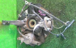 Усилитель переднего бампера для Toyota Corolla 2012 года на фотографиях