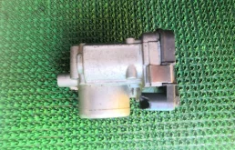 Дроссельная заслонка для Skoda Rapid 2015 года на фотографиях