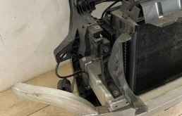 Кассета радиаторов для Audi Q7 2016 года на фотографиях