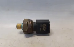 03C906051A Датчик давления топлива для Audi Q7 4L 2005-2015