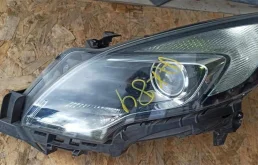 Фары для Opel Zafira 2005 года на фотографиях