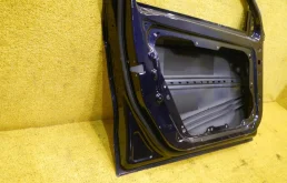 Дверь передняя левая для Mercedes-Benz GLA class на фотографиях