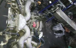 Двигатель для Subaru Legacy 2005 года на фотографиях