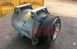 Компрессор кондиционера для Volvo XC90 2005 года на фотографиях