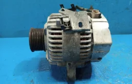 Генератор для Toyota RAV4 2002 года на фотографиях