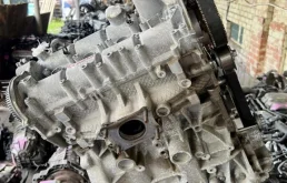 Двигатель без навесного для Volkswagen Polo 2018 года на фотографиях