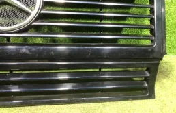 Решетка радиатора для Mercedes-Benz G class 2001 года на фотографиях