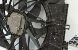 Вентилятор радиатора охлаждения ДВС для BMW X3 на фотографиях