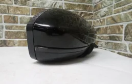 Стекла и зеркала для Land Rover Range Rover Evoque 2015 года на фотографиях