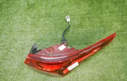 Фонарь внешний правый для Hyundai Solaris 2021 года на фотографиях