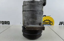 Компрессор кондиционера для Volvo C30 2008 года на фотографиях