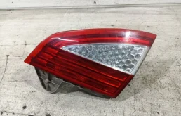 Фонарь внутренний правый для Ford Mondeo 4