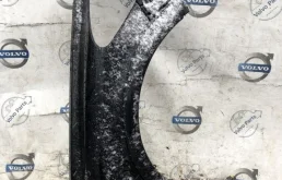 Крыло правое для Volvo C30 на фотографиях