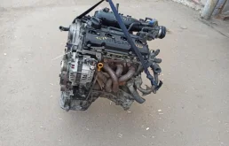 Двигатель без навесного для Nissan Serena 2003 года на фотографиях