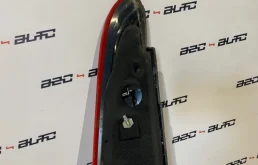 Фонарь правый для Volvo C30 на фотографиях