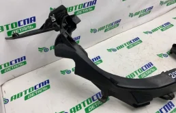 Кронштейн правой фары нижний для BMW 3er на фотографиях