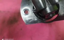 Форсунка фароомывателя правая для Audi Q7 на фотографиях