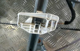 Двери для Citroen Berlingo 2001 года на фотографиях