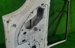 Дверь задняя левая для Subaru Legacy на фотографиях