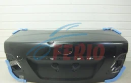 Крышка багажника для Toyota Corolla 2010 года на фотографиях