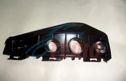 Усилитель переднего бампера для Toyota Corolla 2007 года на фотографиях