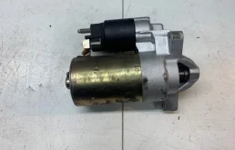 Стартер для Citroen Berlingo 2010 года на фотографиях