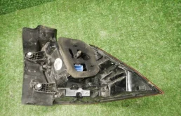 Фонарь внешний левый для Volkswagen Tiguan 2019 года на фотографиях