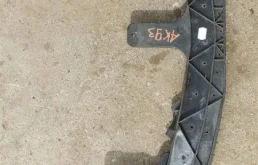 Усилитель переднего бампера для Opel Insignia на фотографиях