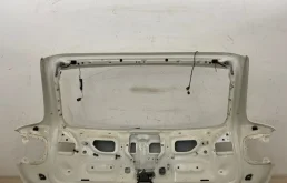 Дверь багажника для Audi Q7 2008 года на фотографиях