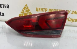 Фонарь внутренний правый для Hyundai Solaris 2021 года на фотографиях