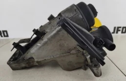 Корпус масляного фильтра для Volvo C30 на фотографиях