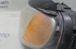 Фары для Volvo XC70 2010 года на фотографиях