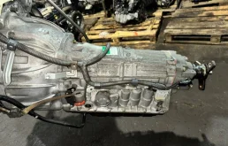 Двигатель для Lexus LS 2005 года на фотографиях