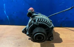 Генератор для Nissan Navara 2008 года на фотографиях