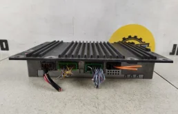 Магнитола для Volvo XC90 2004 года на фотографиях