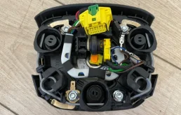 Подушка безопасности водителя для Audi Q7 на фотографиях