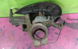 Кулак поворотный правый для Volkswagen Jetta на фотографиях