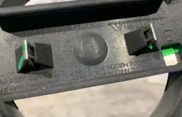 Решетка радиатора для Volvo S60 2010 года на фотографиях