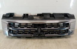 Решетка радиатора для Mitsubishi Pajero V90 5dr rest II 2014-2020