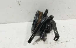 Насос ГУР для Hyundai Solaris 2014 года на фотографиях