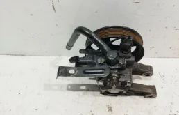 Насос ГУР для Hyundai Solaris 2014 года на фотографиях