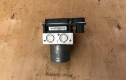 Блок ABS для BMW X3 на фотографиях