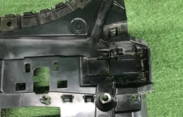 Кронштейн заднего бампера левый для BMW 7er на фотографиях