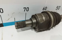 Привод передний левый для Hyundai Solaris 2016 года на фотографиях