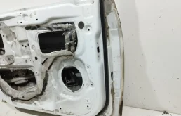 Дверь задняя (сдвижная) левая для Hyundai Solaris 2013 года на фотографиях