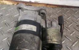 Стартер для Renault Fluence 2010 года на фотографиях