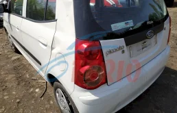 Фонарь левый для Kia Picanto на фотографиях