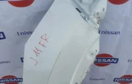 Стекла и зеркала для Nissan Qashqai 2024 года на фотографиях