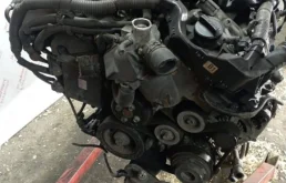 Двигатель без навесного для Lexus ES 2014 года на фотографиях